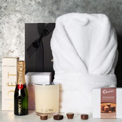 Moet and Candle Pamper Hamper