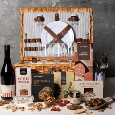 Family Feast Picnic Basket